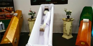 FRANSA’DA BİR FİRMA MÜSLÜMANLAR İÇİN ÖZEL TABUT İMAL ETTİ