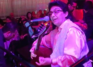 ENOVA TÜRKÜ EVİ’NDE GÜLER DUMAN İLE FARKLI BİR GECE