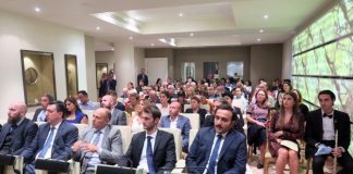 PARİS’TE TİMUÇİN HACIBEYLİ’NİN “ MÜLTECİLERİN YAŞAMI “ KİTABI TANITILDI
