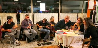 PARİS LA TURQUOİSE RESTAURANT DA BALKAN MÜZİĞİ COŞKUSU