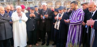 PARİS’TE İMAMLAR BATACLAN KURBANLARINA DUA ETTİ