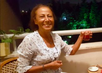 BU DÜNYADAN DİK DURUŞUYLA TANIDIĞIM PERİHAN TORUN GEÇTİ .