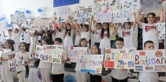 PARİS’TE 23 NİSAN ULUSAL EGEMENLİK VE ÇOCUK BAYRAMI KUTLANDI