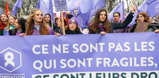 FRANSA’DA 8. MART DÜNYA KADINLAR GÜNÜ KADINA ŞİDDET KINANDI