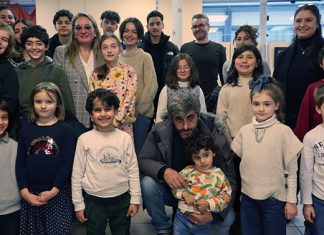 PARİS’TE ÇOCUKLAR NASREDDİN HOCA FIKRALARINA GÜLDÜ