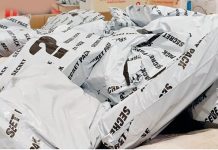 Paris’te Kayıp Paketler Satışa Çıkıyor: 10 Ton Açılmamış Paket Kiloyla Satılacak