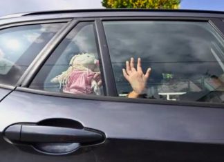 Fransa’da Sıcak Hava Faciası: Otomobilde Bulunan İki Çocuk Hayatını Kaybetti